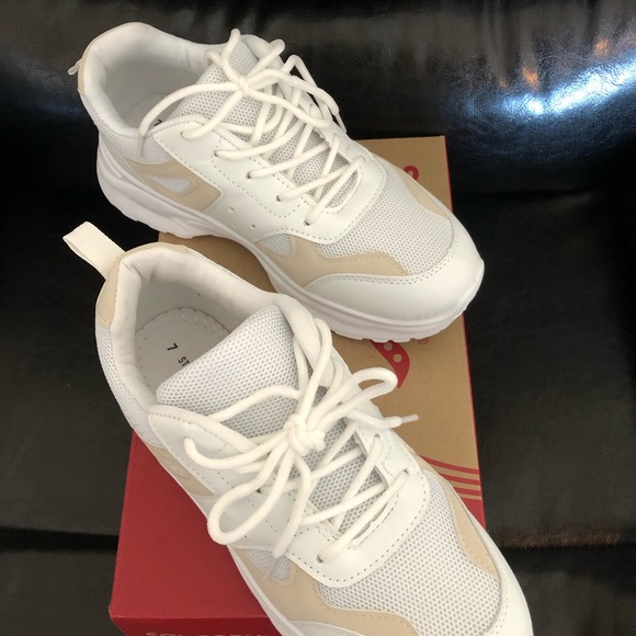 Women runner like new - Picture 2 of 4